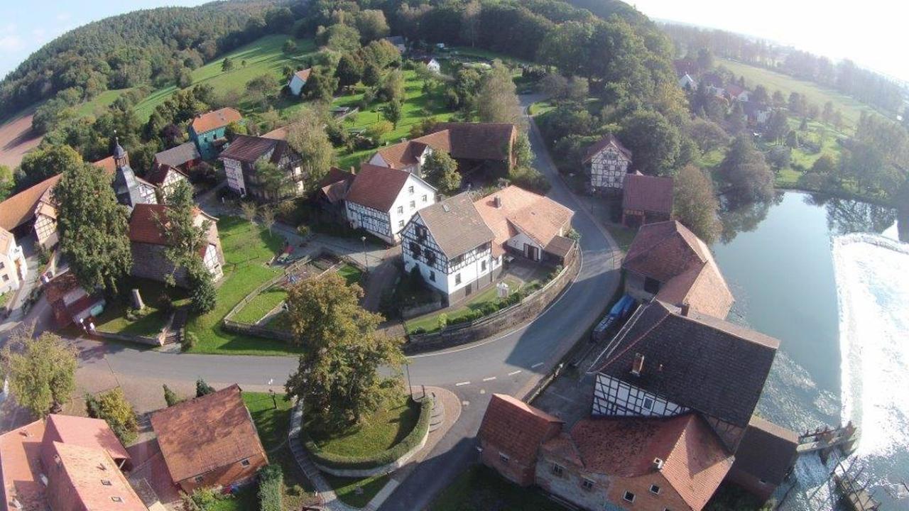 Ferienappartments Kirchhof Sallmannshausen Exteriör bild