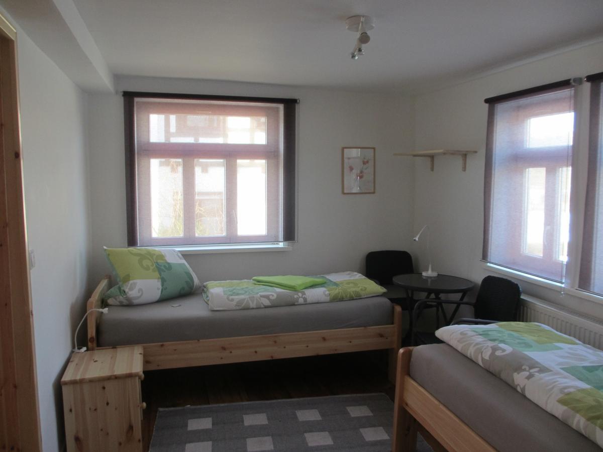 Ferienappartments Kirchhof Sallmannshausen Exteriör bild